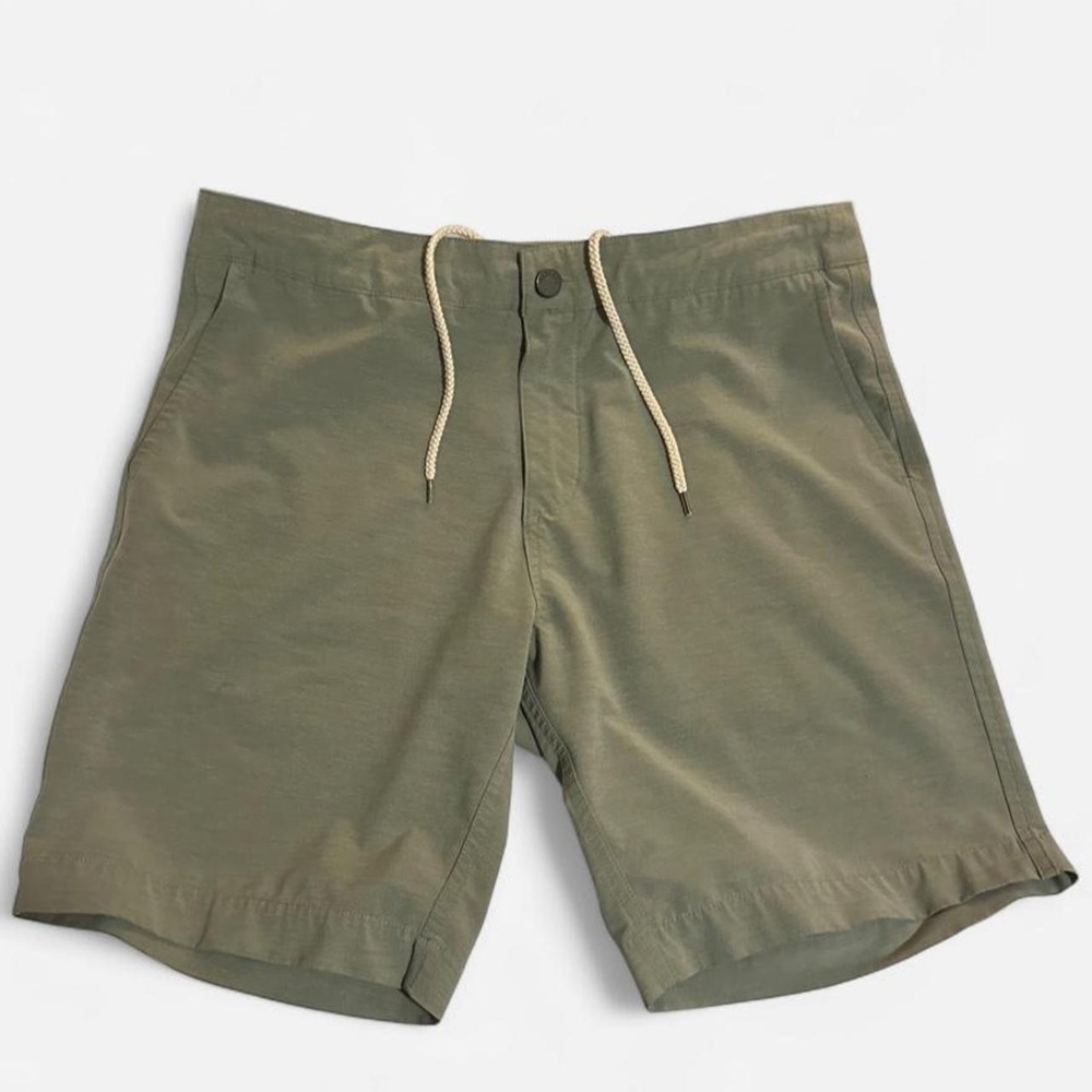 Faherty All Day Hybrid Shorts in Trail Olive / Sage Green (Size 34)
